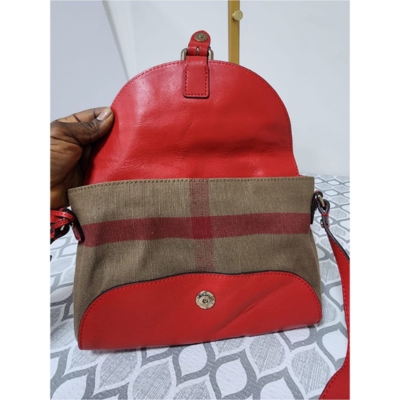 Authentic Burberry Henham Crossbody Bag Beige/Red - Picture 15 of 16